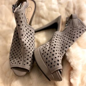 Never worn Jessica Simpson grey open toe & open back platform heels.